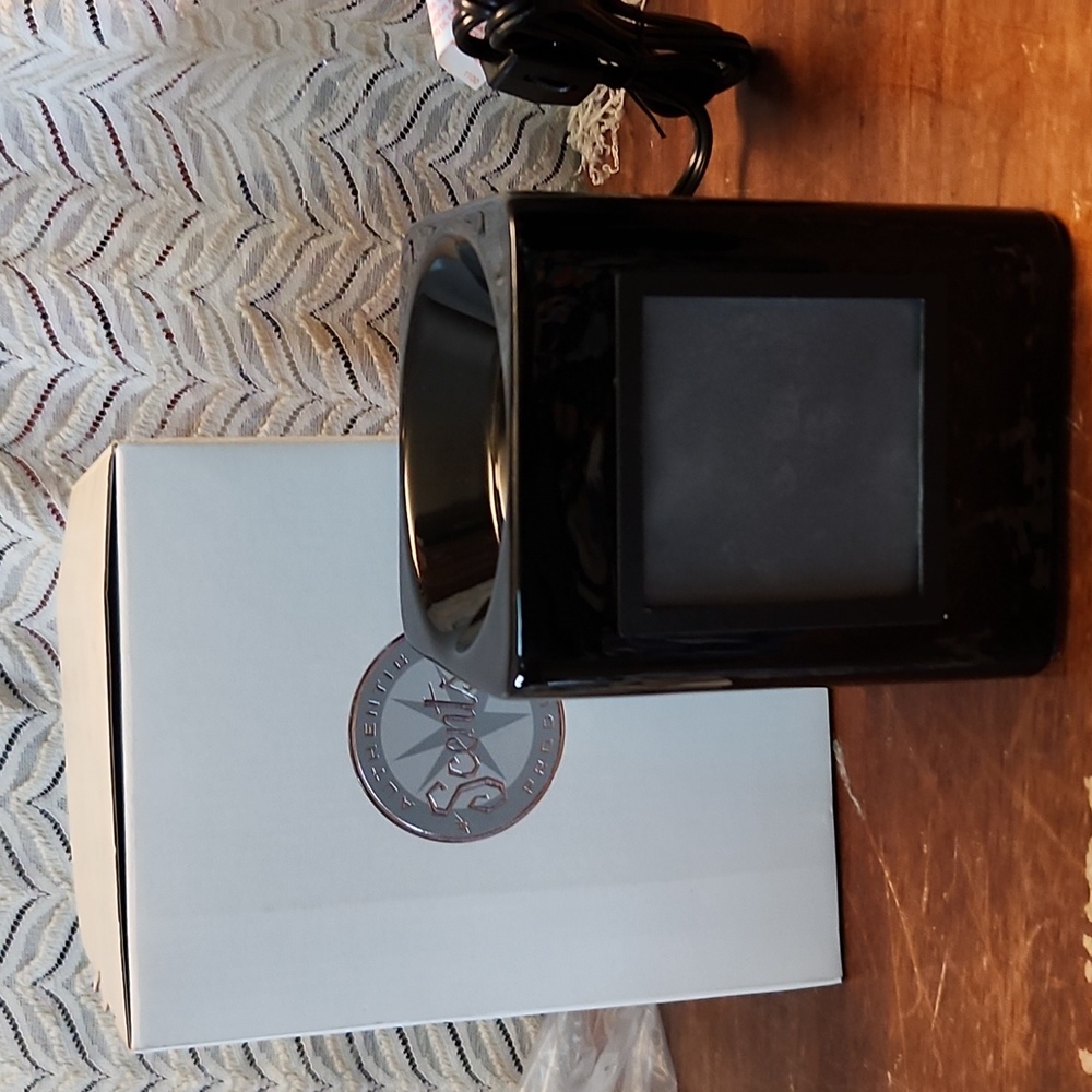 SCENTSY BLANK Custom Wax Warmer Sleek Black NIB